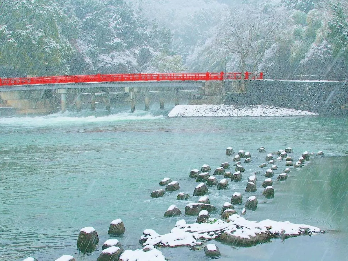 ホテル 花やしき浮舟園 宇治市 4*,  日本